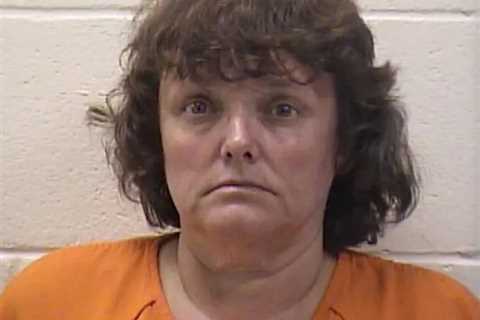 Mom charged with murder 36 years after newborn baby found by dog ​​in cold gravel pit!
