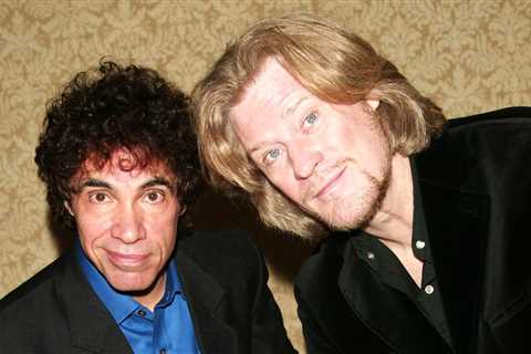 Hall & Oates in Legal Battle: Tension Escalates Between Former Friends